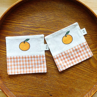 [Handmade] Tangerine checkered tea coaster.